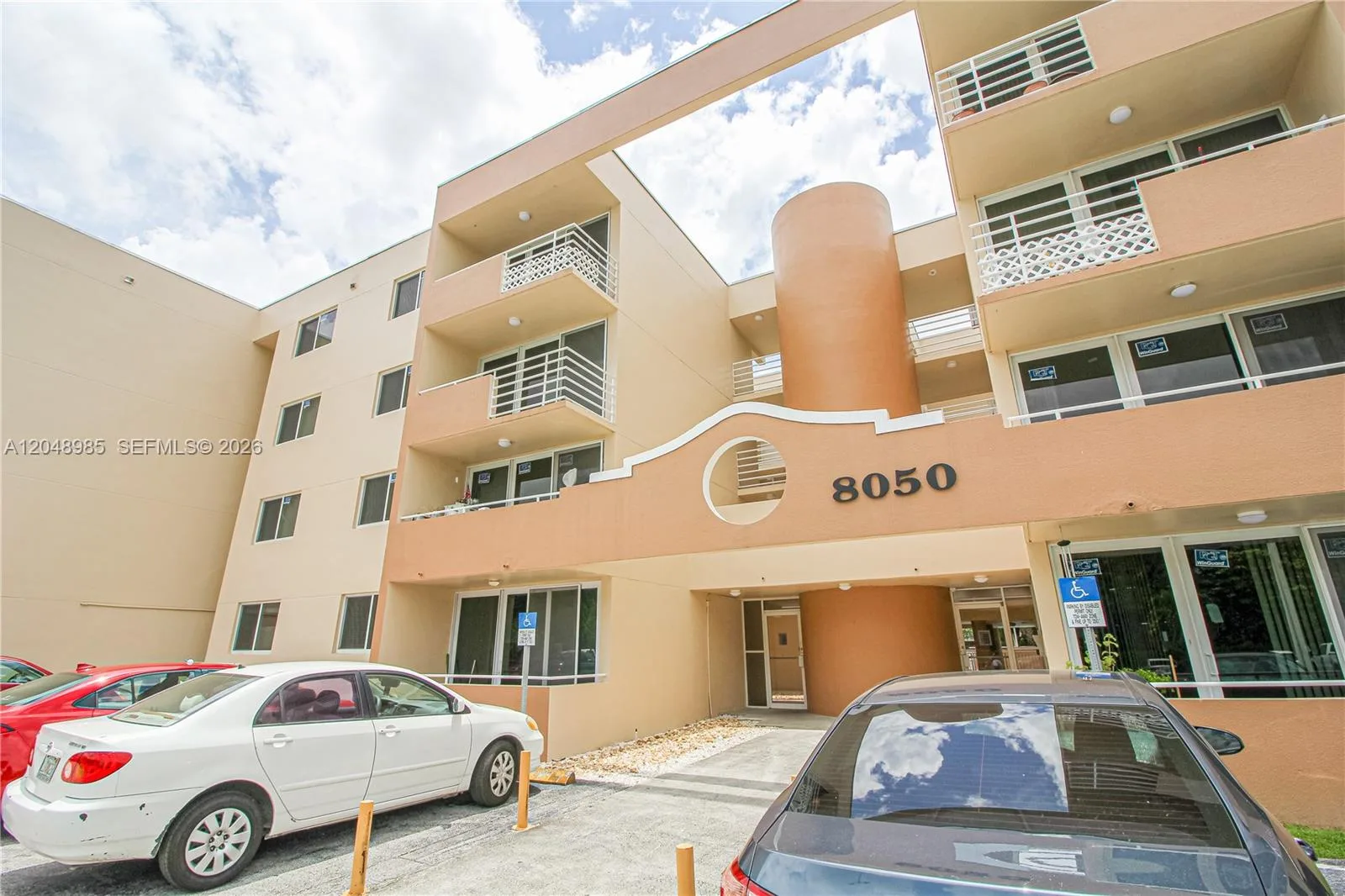 8050 NW 8th St # 1306, Miami, FL 33126 photo 2
