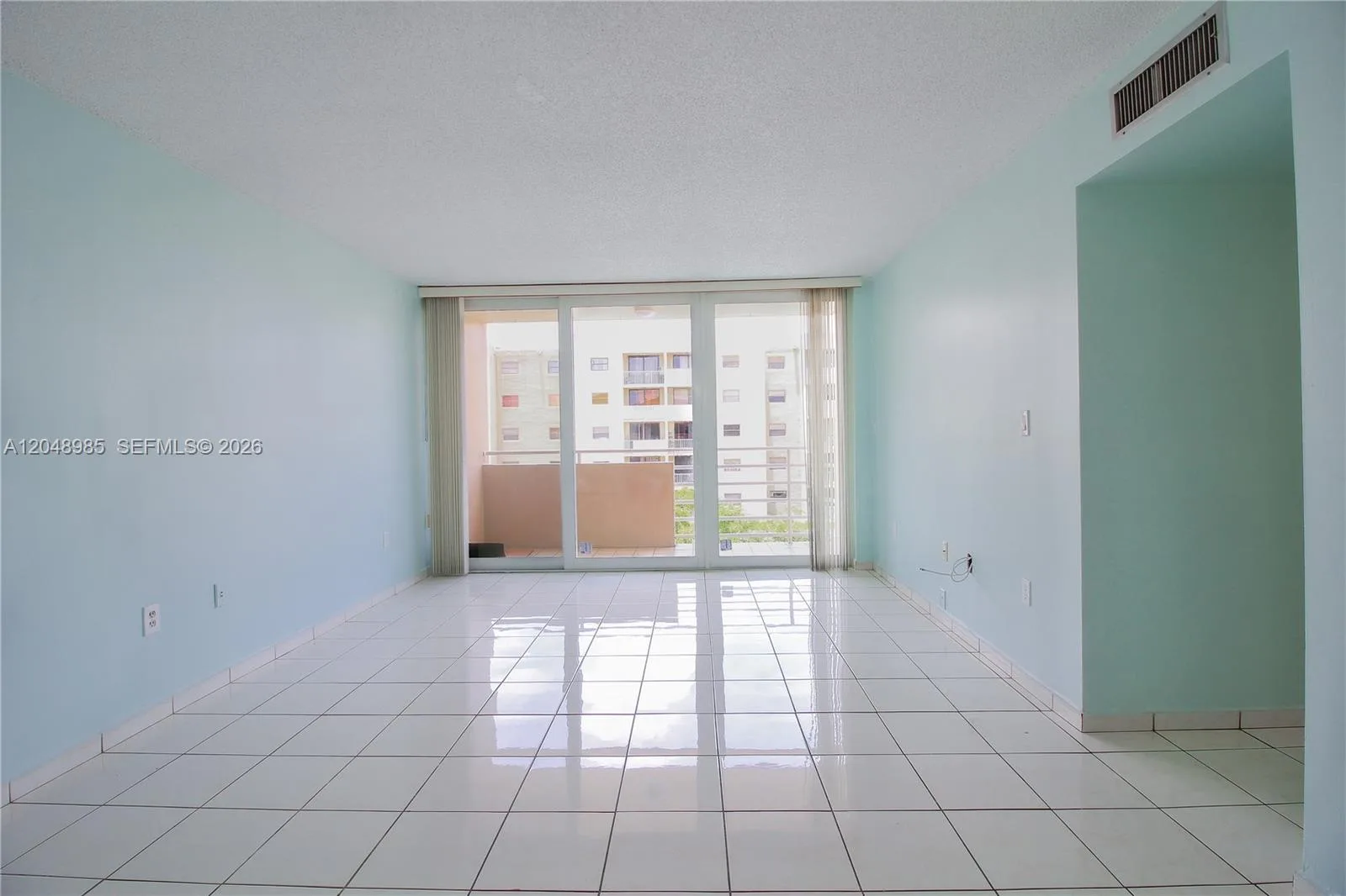 8050 NW 8th St # 1306, Miami, FL 33126 photo 6