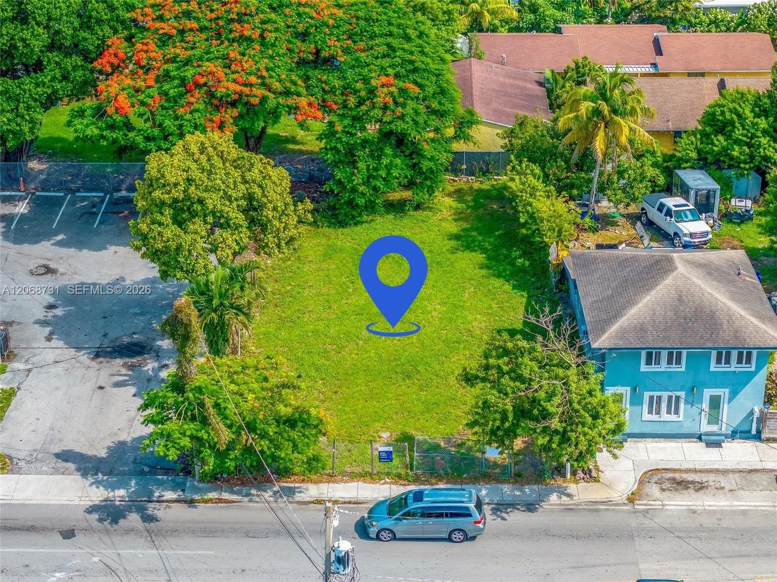 2177 NW 28th St, Miami, FL 33142 photo 4