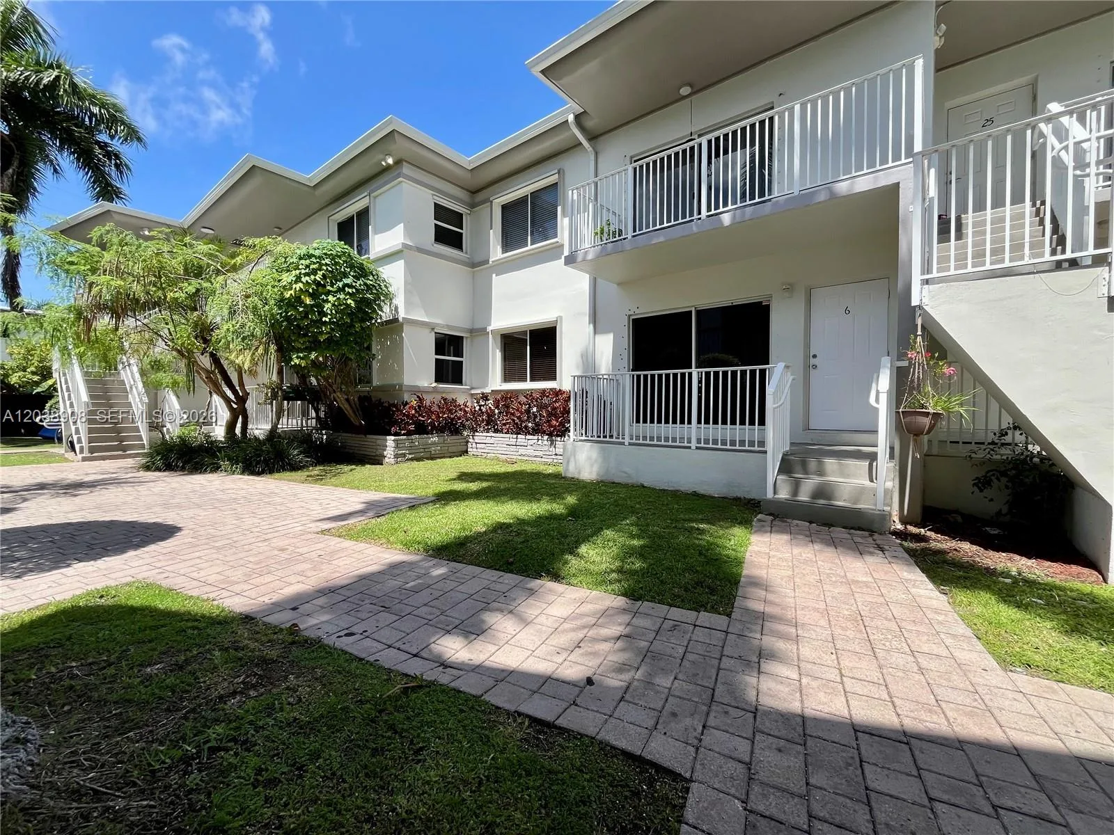 1150 99th St # 6, Bay Harbor Islands, FL 33154