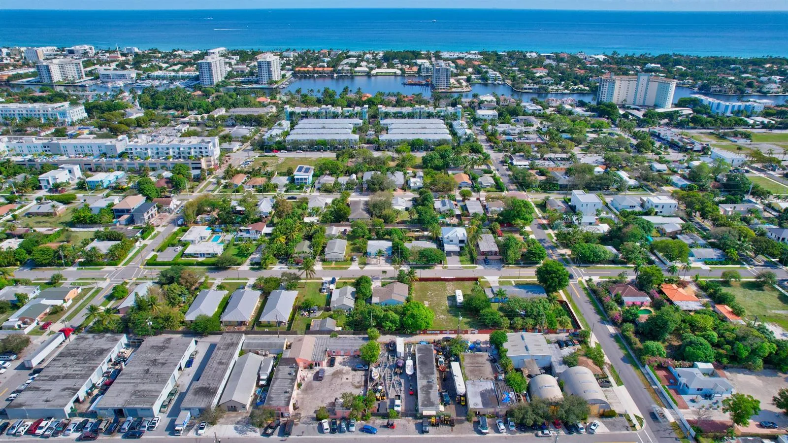 369 SE 2nd Avenue, Delray Beach, FL 33483 photo 2
