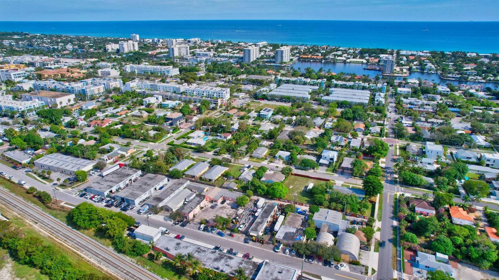 369 SE 2nd Avenue, Delray Beach, FL 33483 photo 3