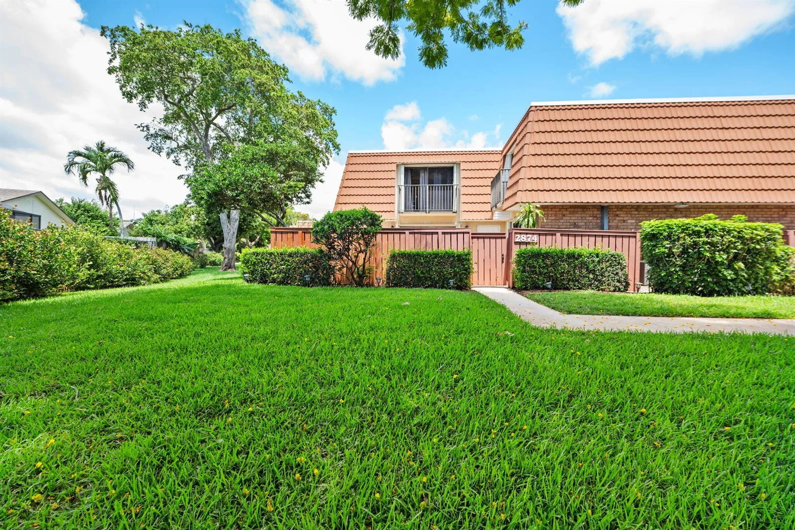 2874 Waterford Drive S, Deerfield Beach, FL 33442