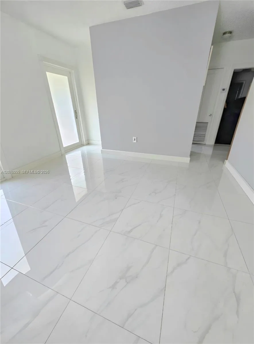 3320 NW 20th St, Miami, FL 33142 photo 7