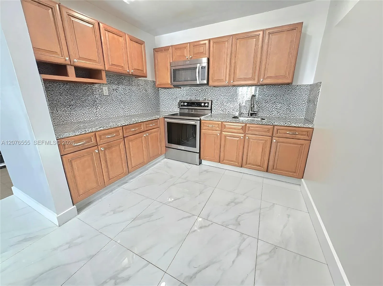 3320 NW 20th St, Miami, FL 33142 photo 8