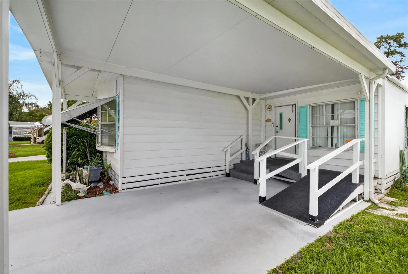 40 Montilla Way, Port St. Lucie, FL 34952 photo 3