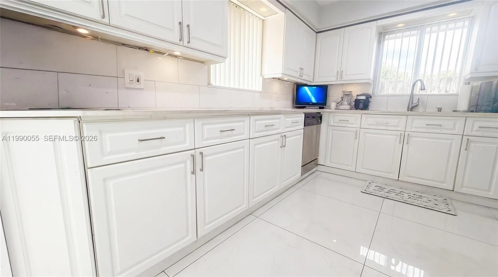 136 SE 2nd Ct, Dania Beach, FL 33004 photo 9