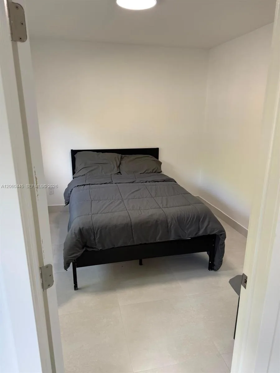 3680 N 56th Ave # 823, Hollywood, FL 33021 photo 8