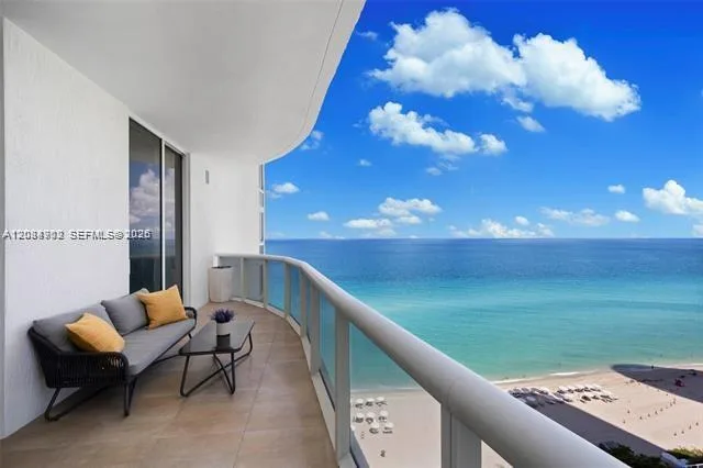 15901 Collins Ave # 1502, Sunny Isles Beach, FL 33160