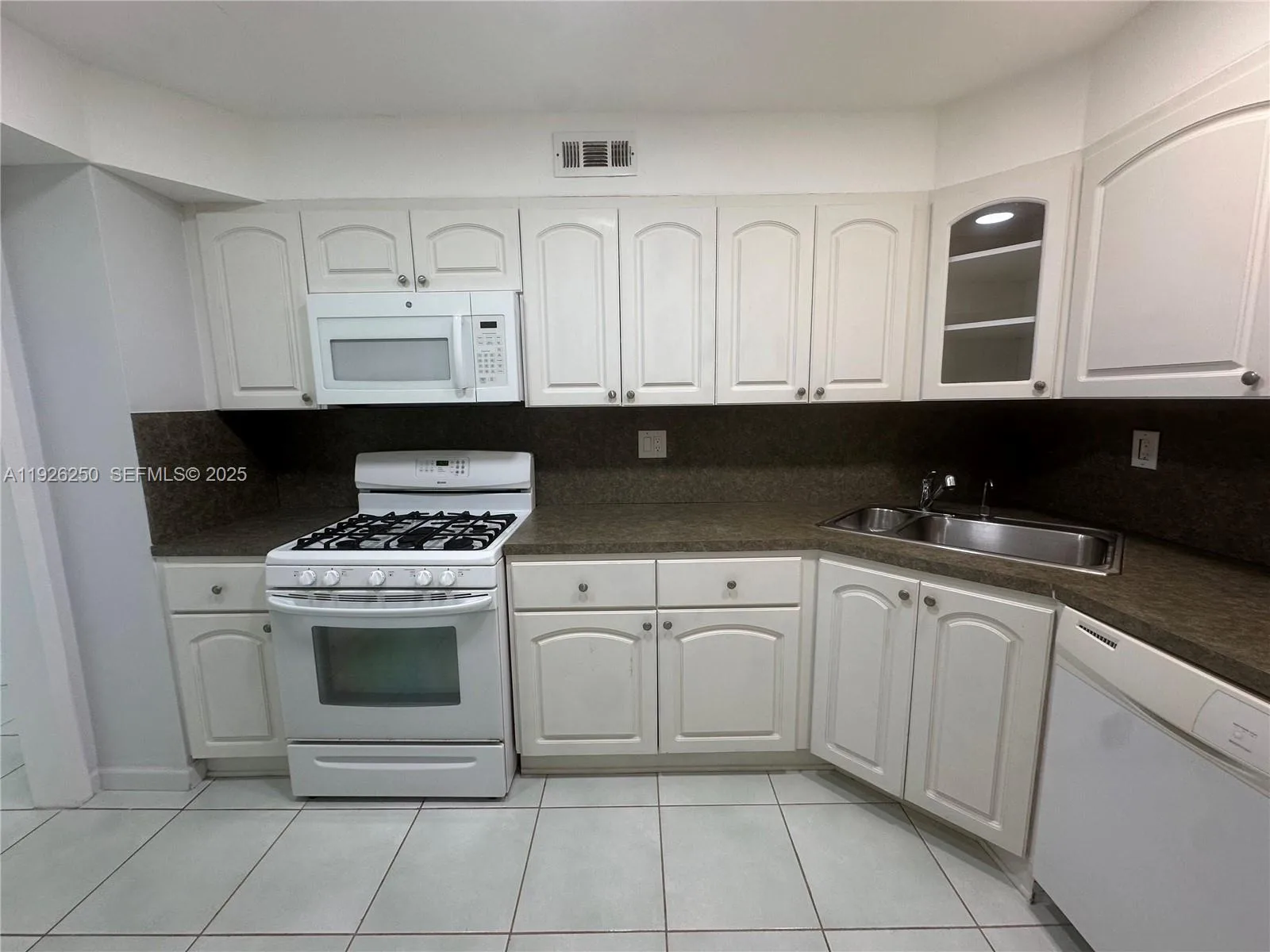 2030 S Ocean Dr # 1705, Hallandale Beach, FL 33009 photo 13
