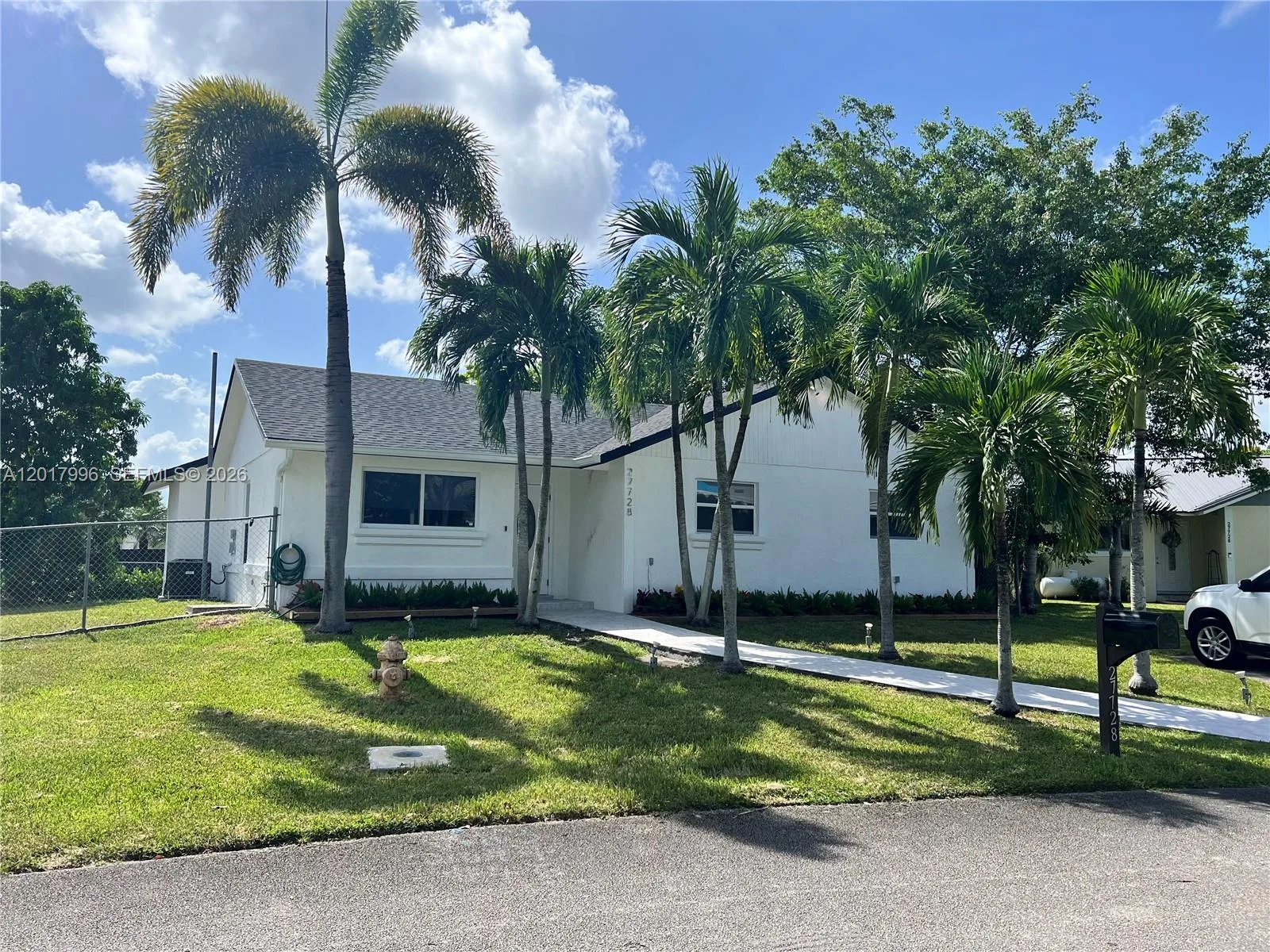 27728 SW 132nd Ct, Homestead, FL 33032