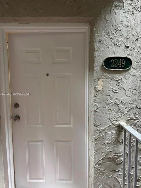 10000 NW 80th Ct # 2249, Hialeah Gardens, FL 33016