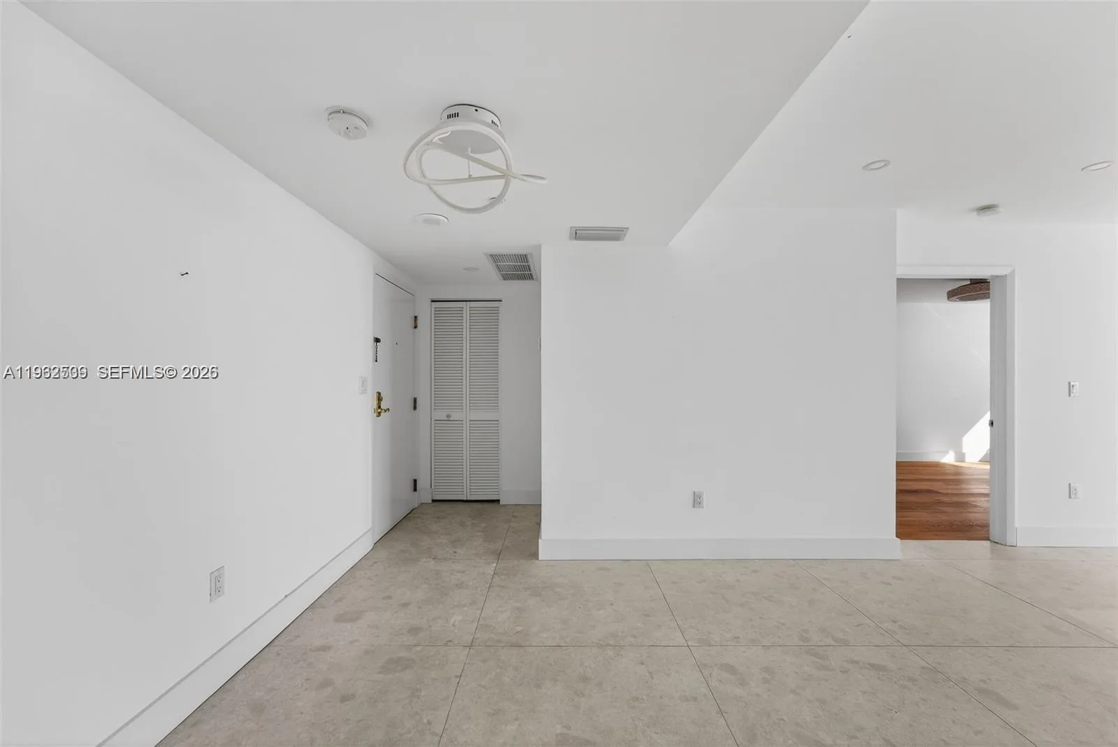 800 Claughton Island Dr # 1504, Miami, FL 33131 photo 10