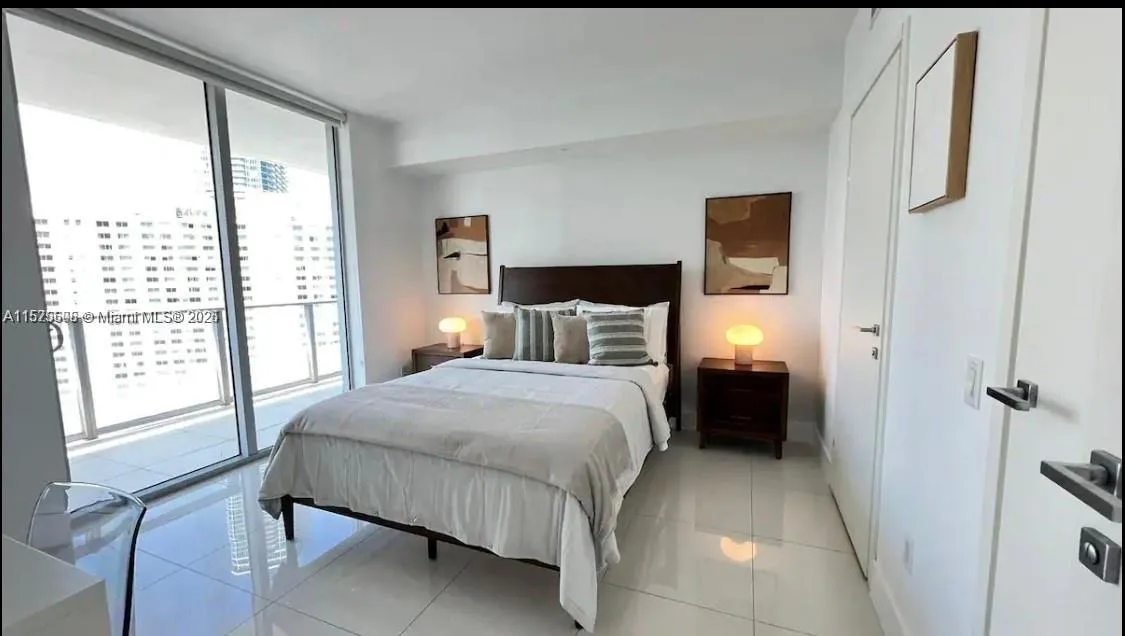 1300 BRICKELL BAY DR # 3400, Miami, FL 33131 photo 10