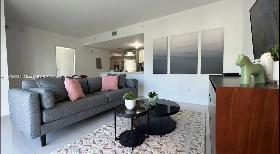 1300 BRICKELL BAY DR # 3400, Miami, FL 33131 photo 3