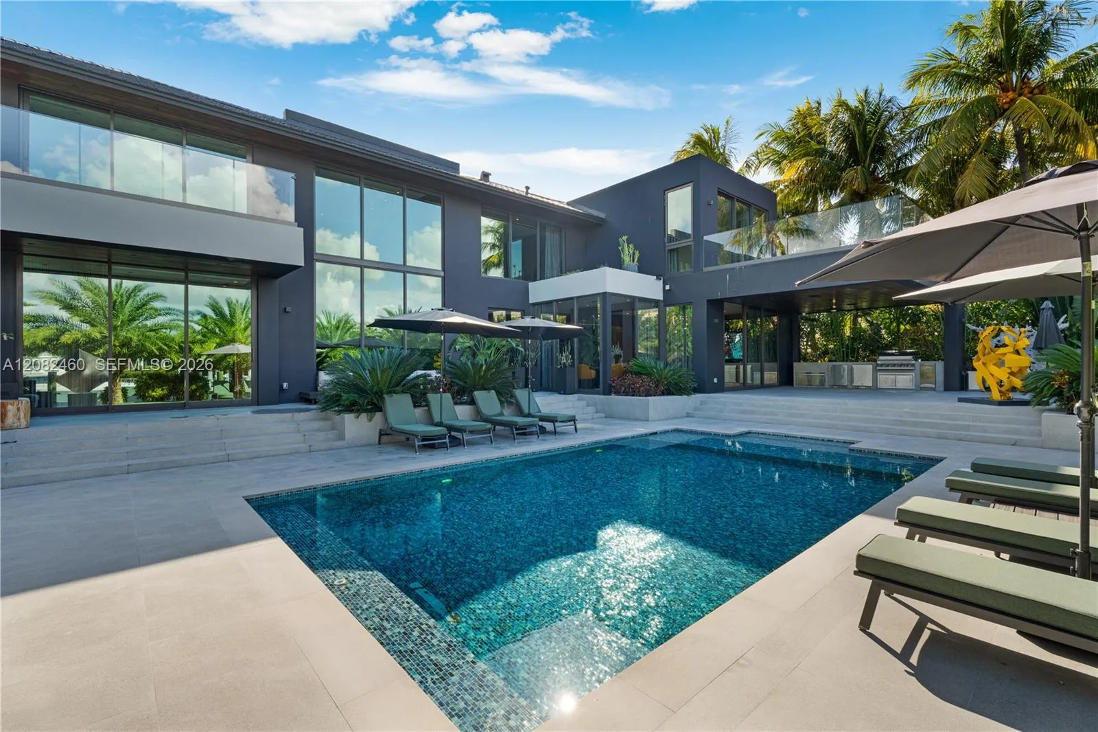 131 Cape Florida Dr, Key Biscayne, FL 33149