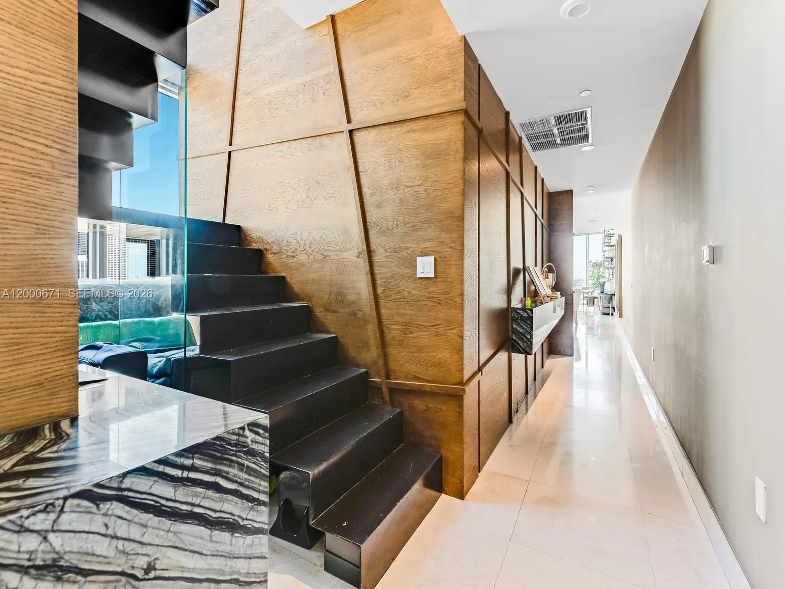 1100 Biscayne Blvd # 2105, Miami, FL 33132 photo 10