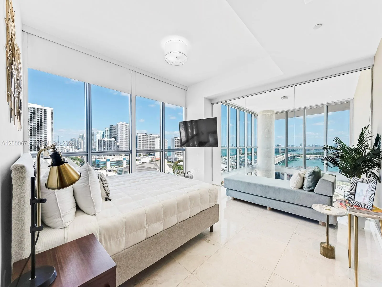 1100 Biscayne Blvd # 2105, Miami, FL 33132 photo 12