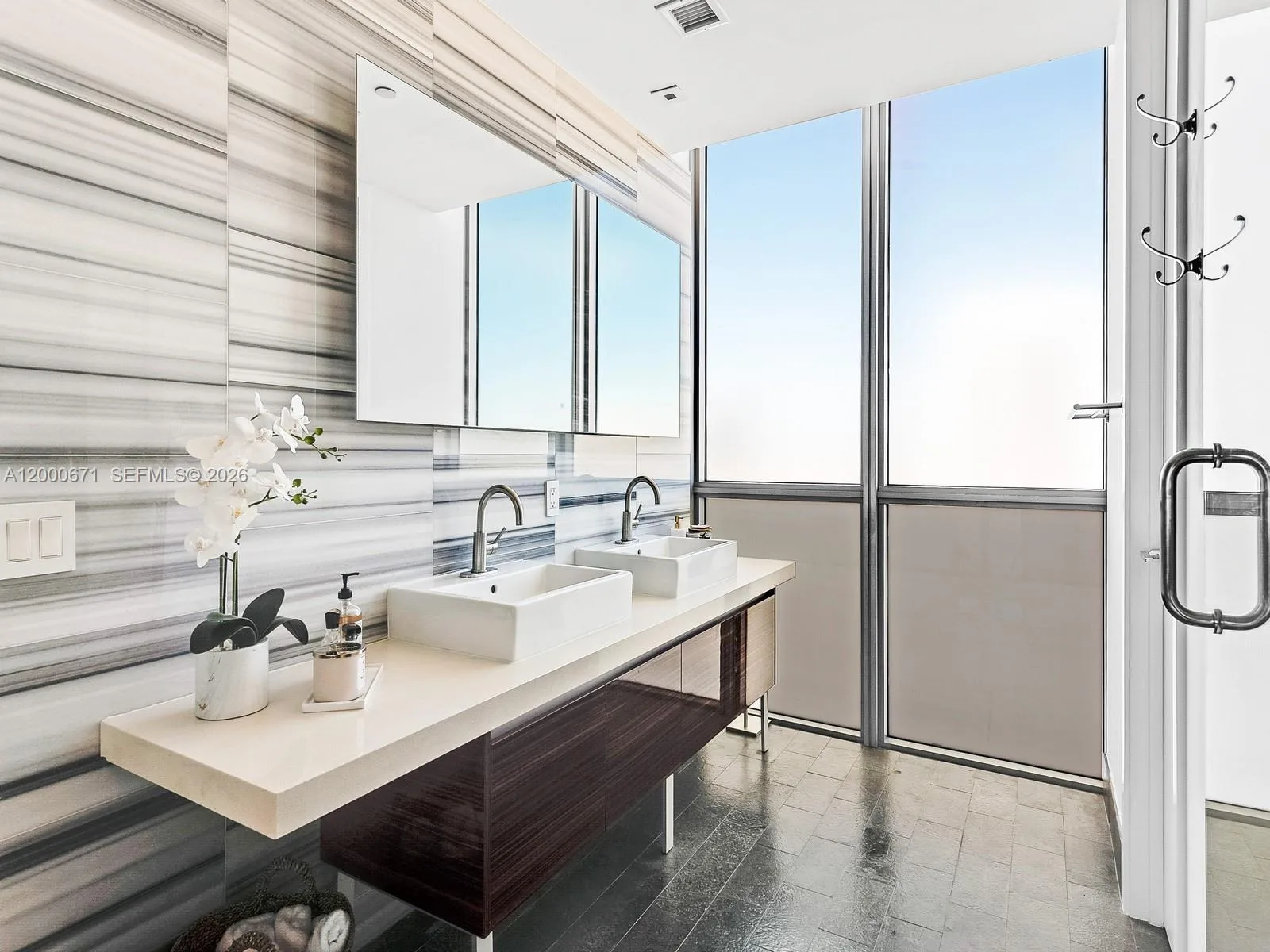 1100 Biscayne Blvd # 2105, Miami, FL 33132 photo 13