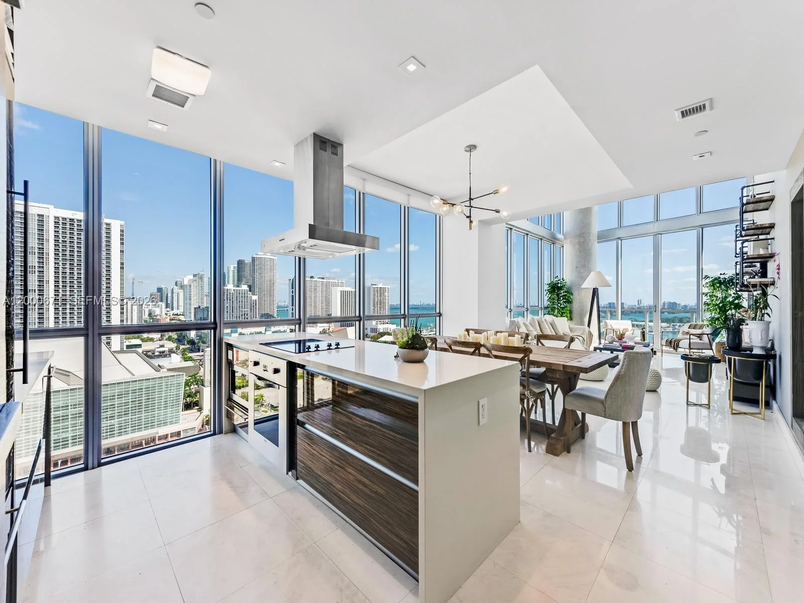 1100 Biscayne Blvd # 2105, Miami, FL 33132 photo 2