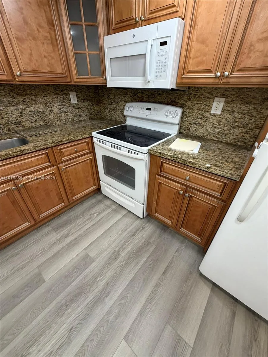 600 Three Islands Blvd # 1014, Hallandale Beach, FL 33009 photo 10