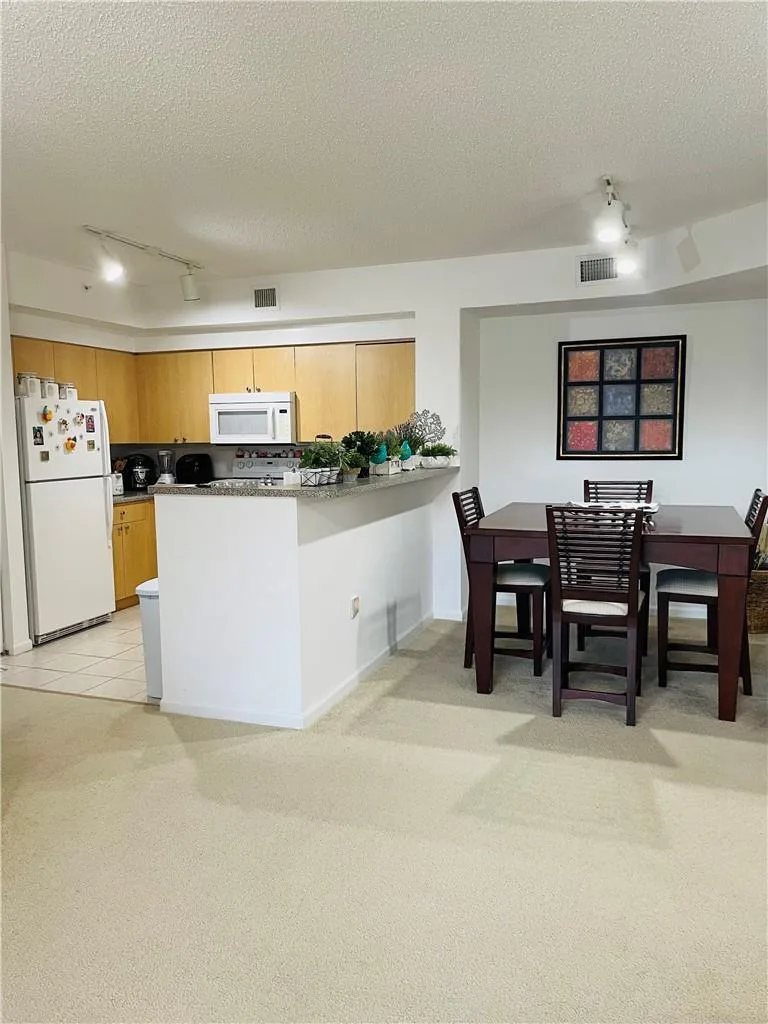 8020 N NOB HILL Road # 206, Tamarac, FL 33321 photo 4