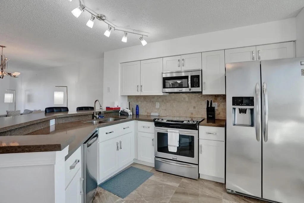 2334 S Cypress Bend Drive # 907, Pompano Beach, FL 33069 photo 11