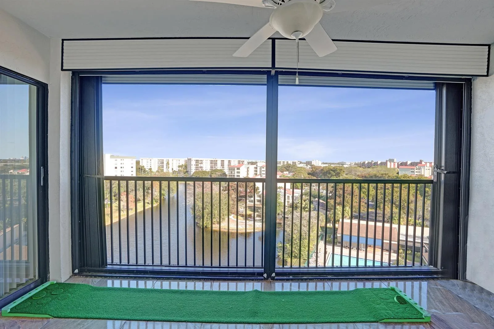 2334 S Cypress Bend Drive # 907, Pompano Beach, FL 33069 photo 12