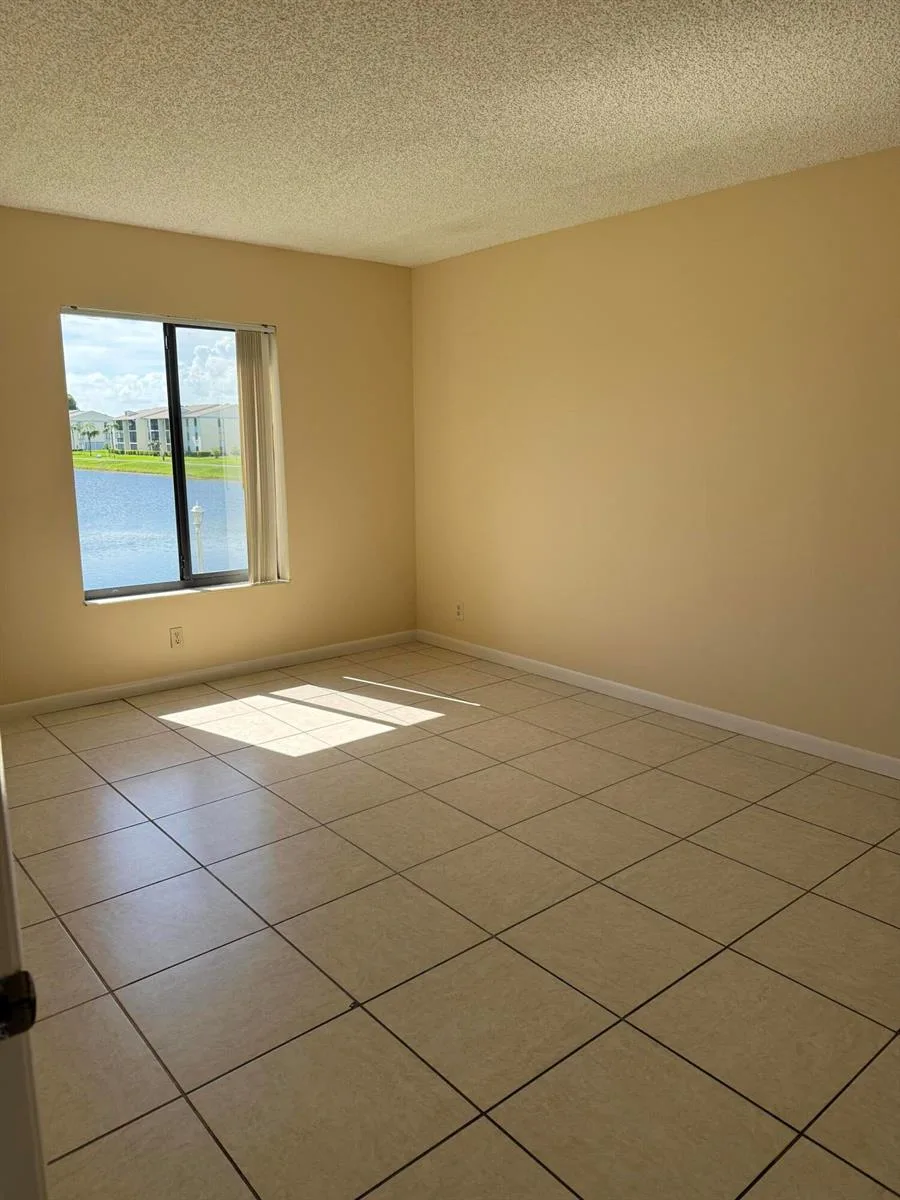1110 GREEN PINE Boulevard # C2, West Palm Beach, FL 33409 photo 8