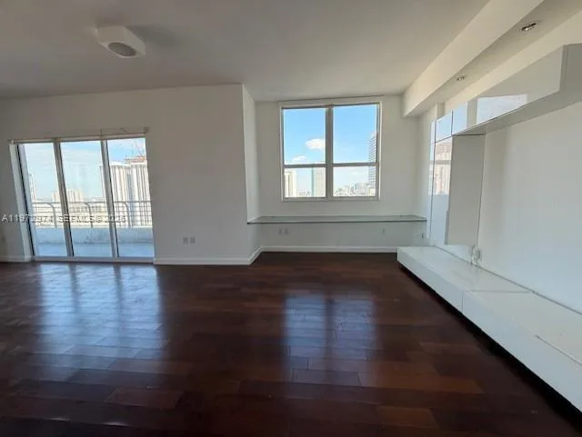 133 NE 2nd Ave # 3213, Miami, FL 33132 photo 8