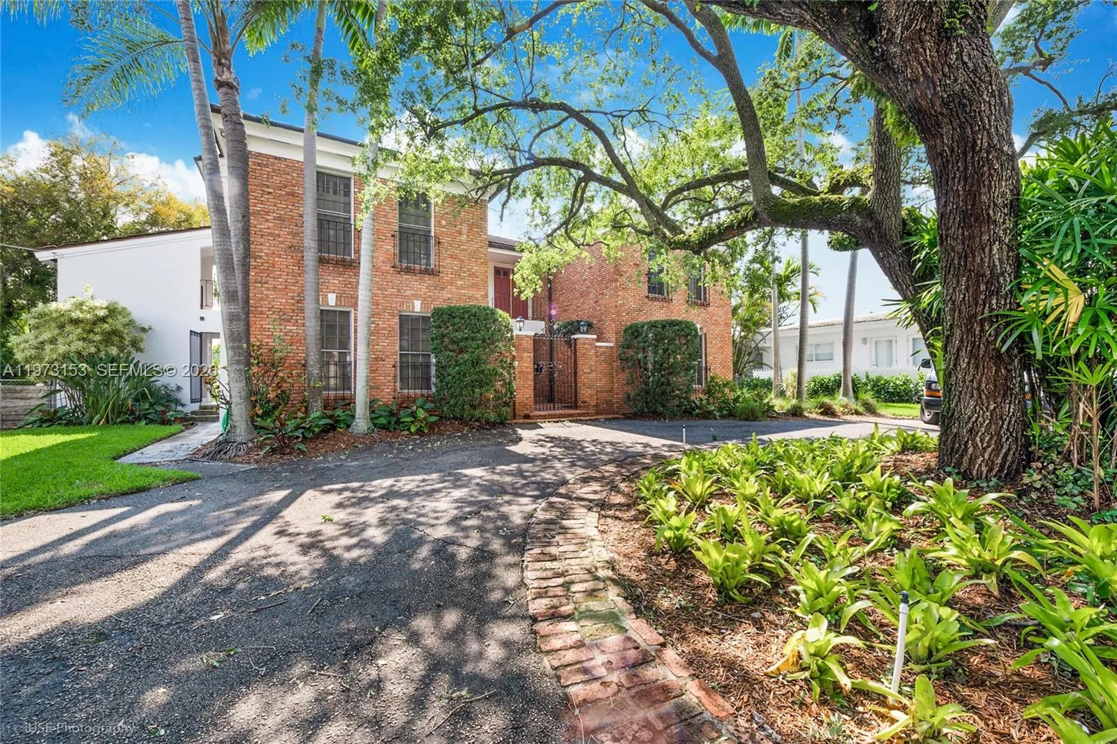 1265 S Alhambra Cir # A, Coral Gables, FL 33146 photo 3