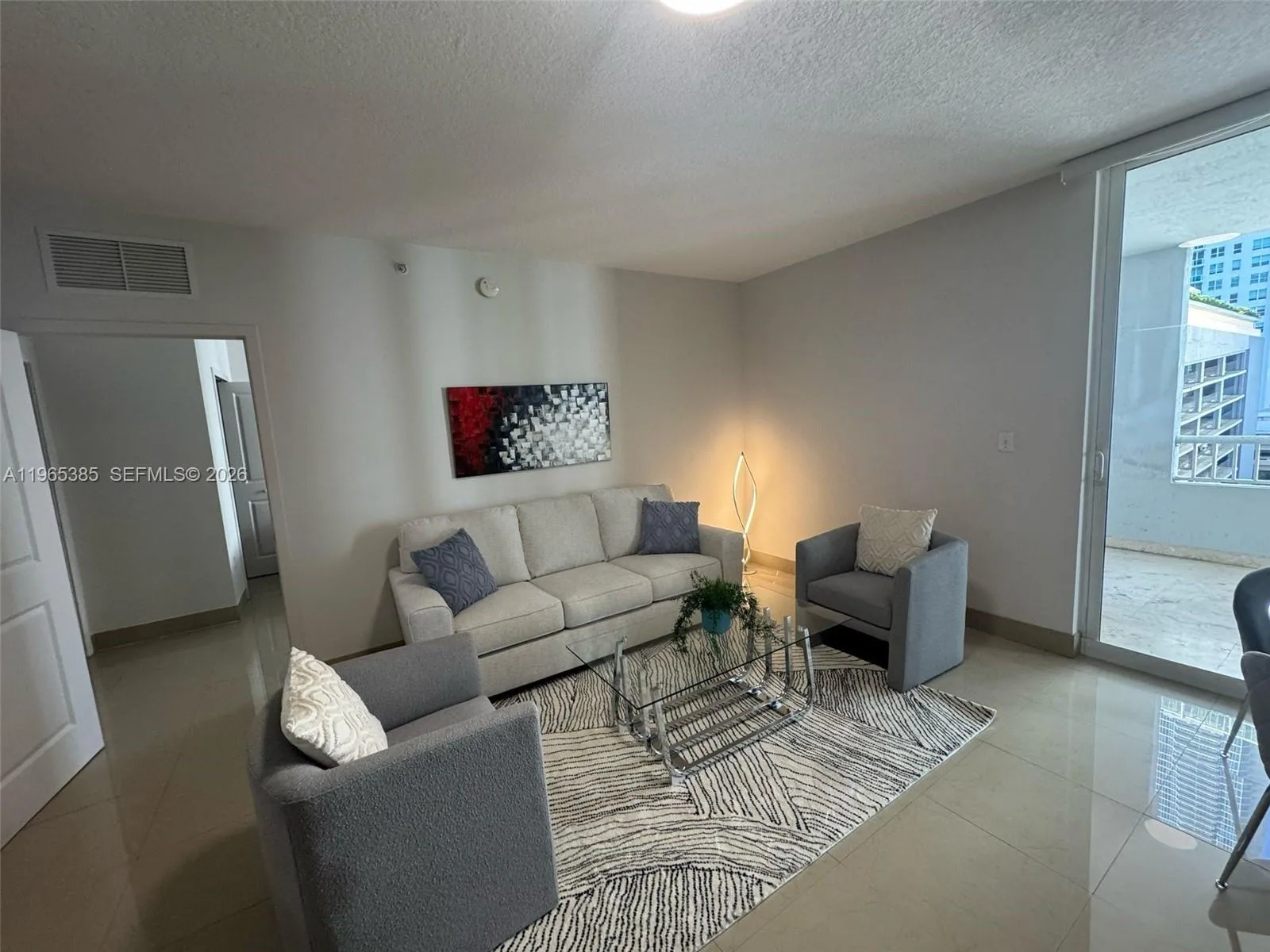 170 SE 14th St # 1108, Miami, FL 33131 photo 2