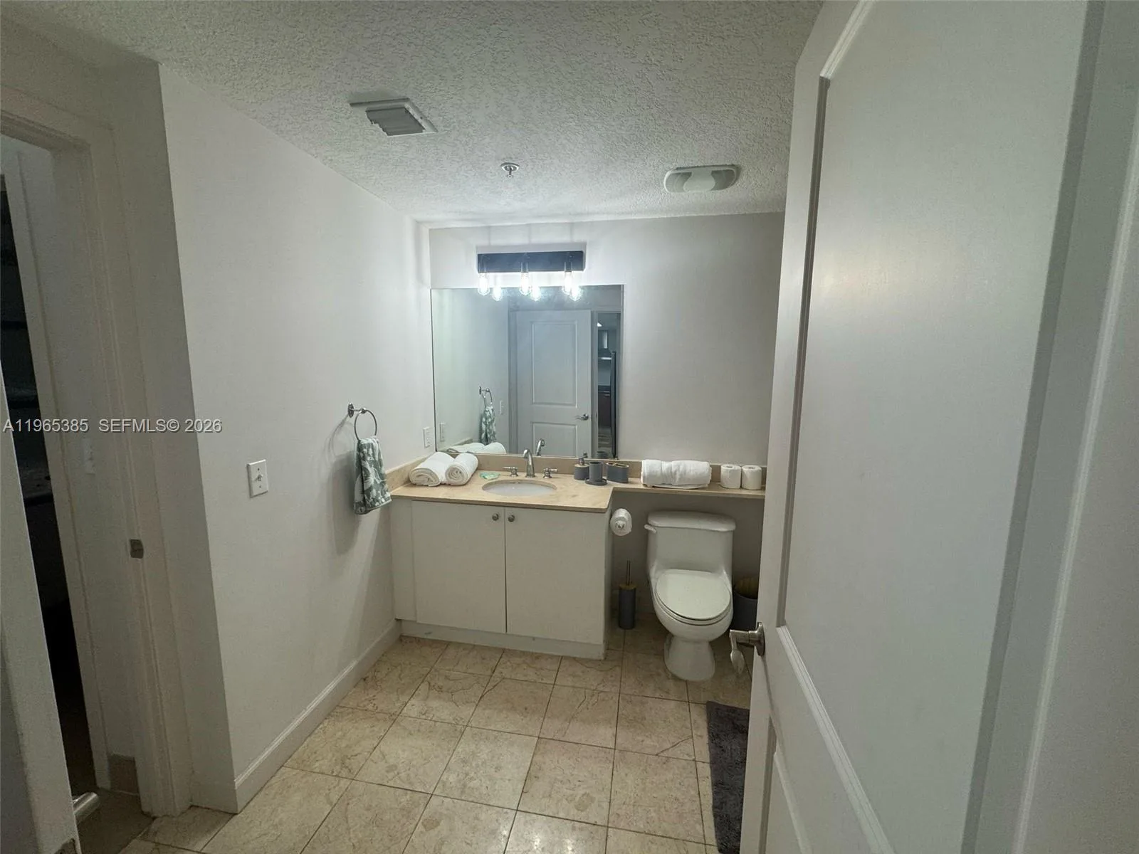 170 SE 14th St # 1108, Miami, FL 33131 photo 6