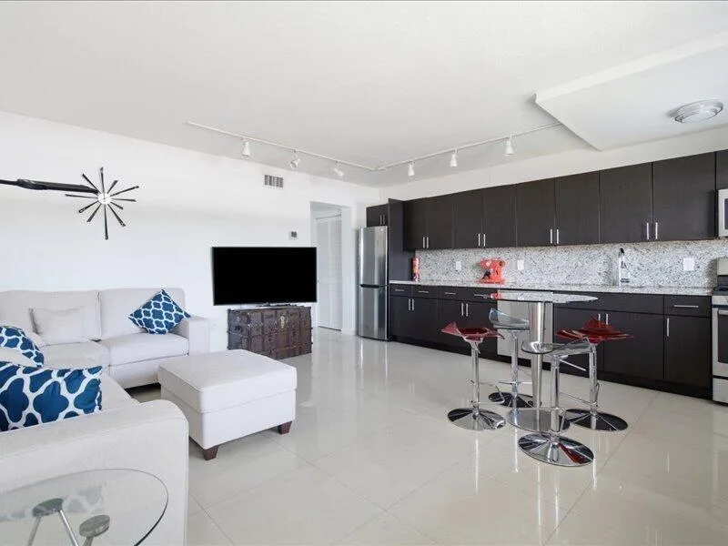 525 Meridian Avenue # 305, Miami Beach, FL 33139 — zdjęcie 3
