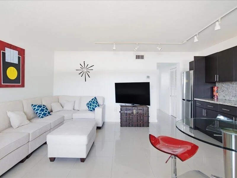 525 Meridian Avenue # 305, Miami Beach, FL 33139 photo 6