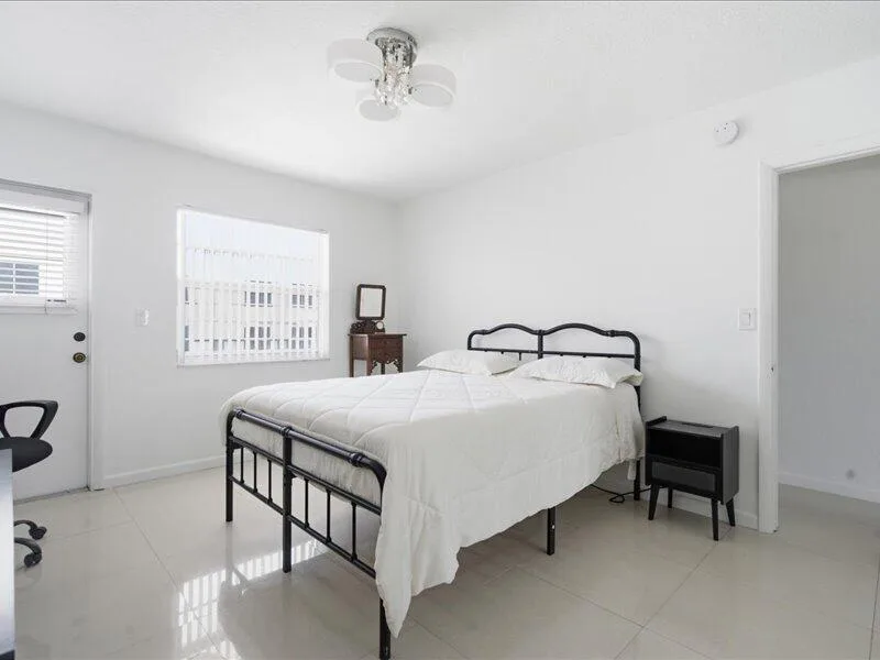 525 Meridian Avenue # 305, Miami Beach, FL 33139 photo 8