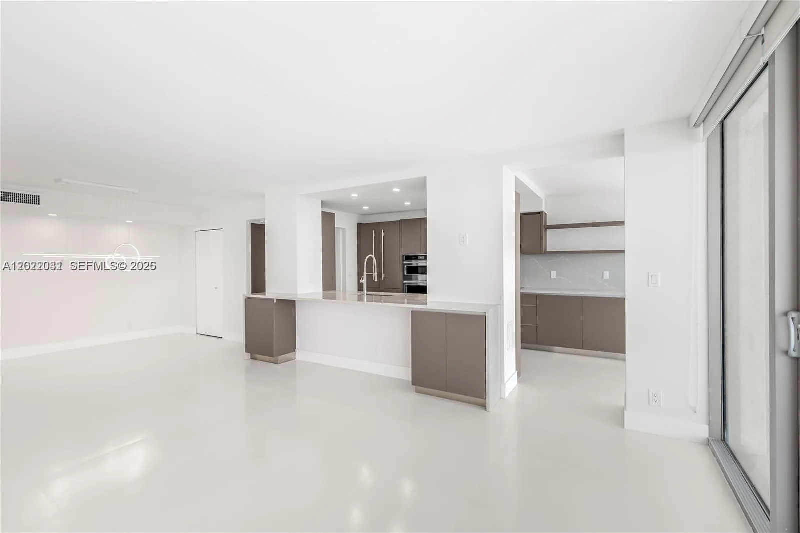 2655 Collins Ave # 2302, Miami Beach, FL 33140 photo 9