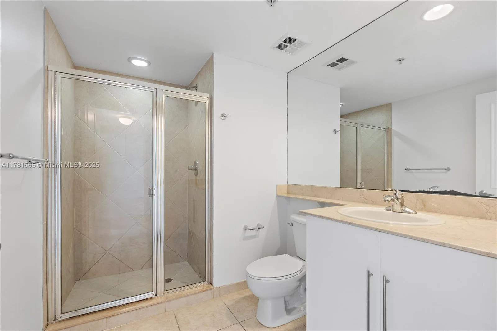 325 S Biscayne Blvd # 1214, Miami, FL 33131 photo 12