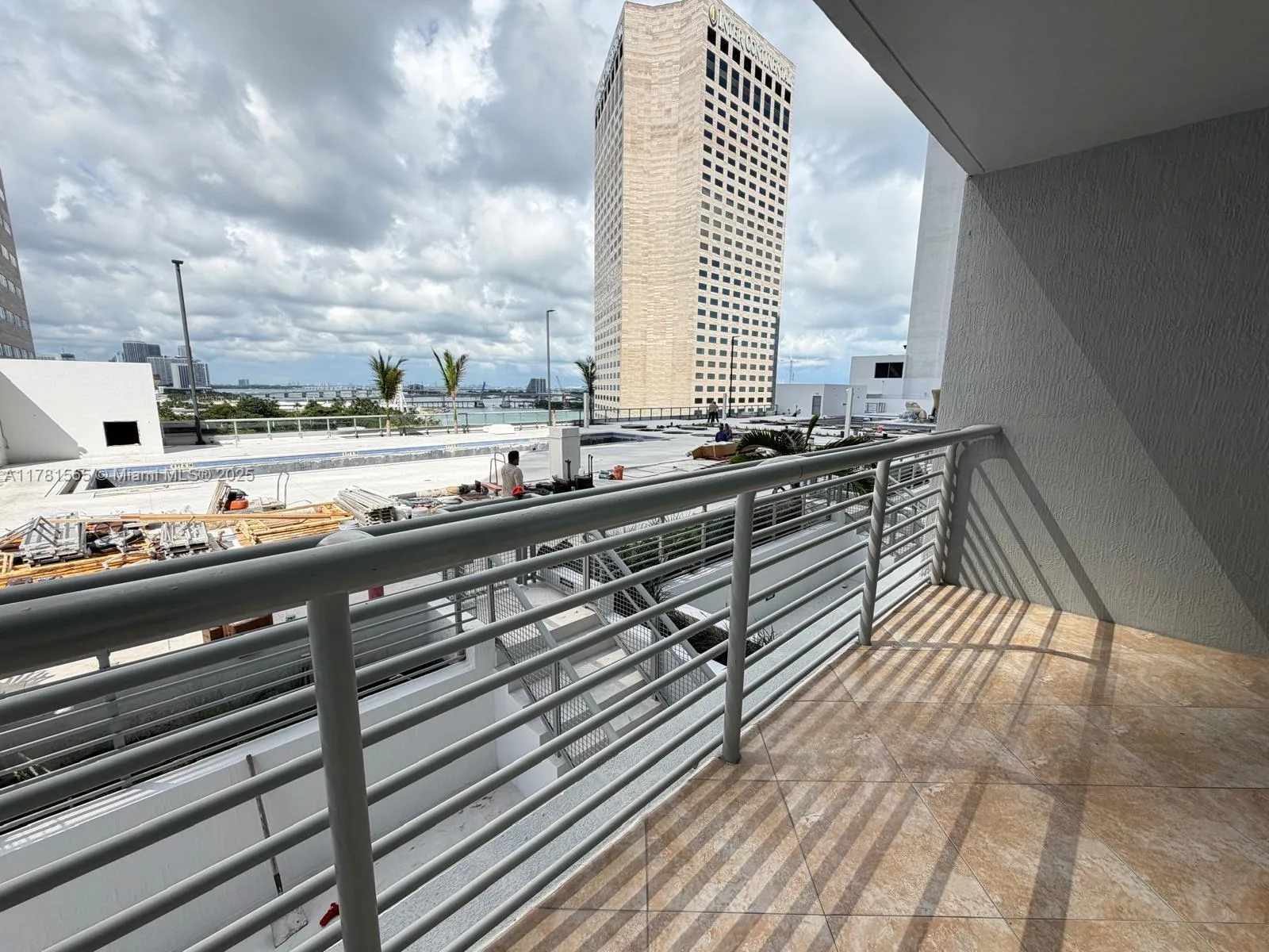 325 S Biscayne Blvd # 1214, Miami, FL 33131 photo 3