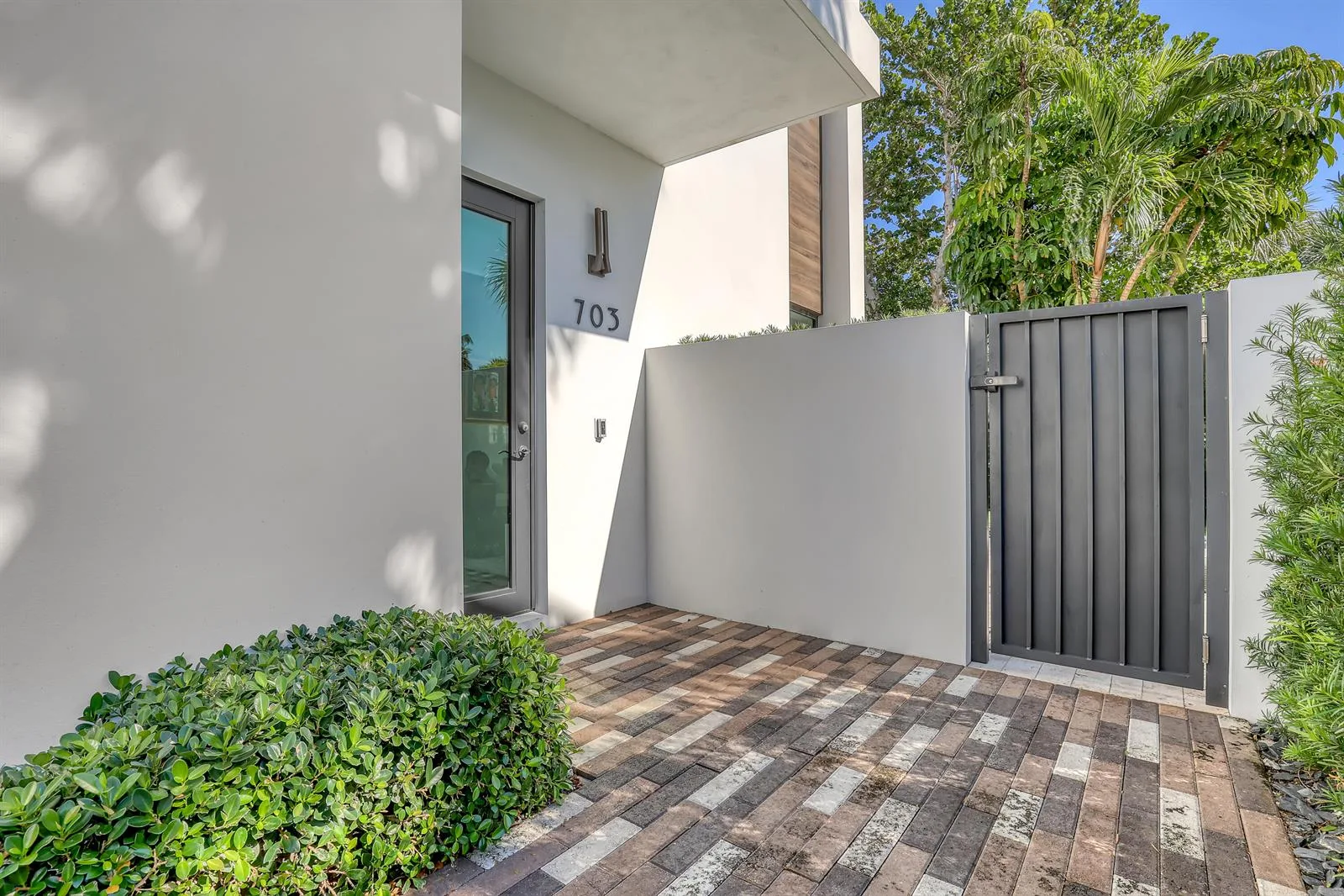 703 NE 5th Street, Delray Beach, FL 33483 photo 3