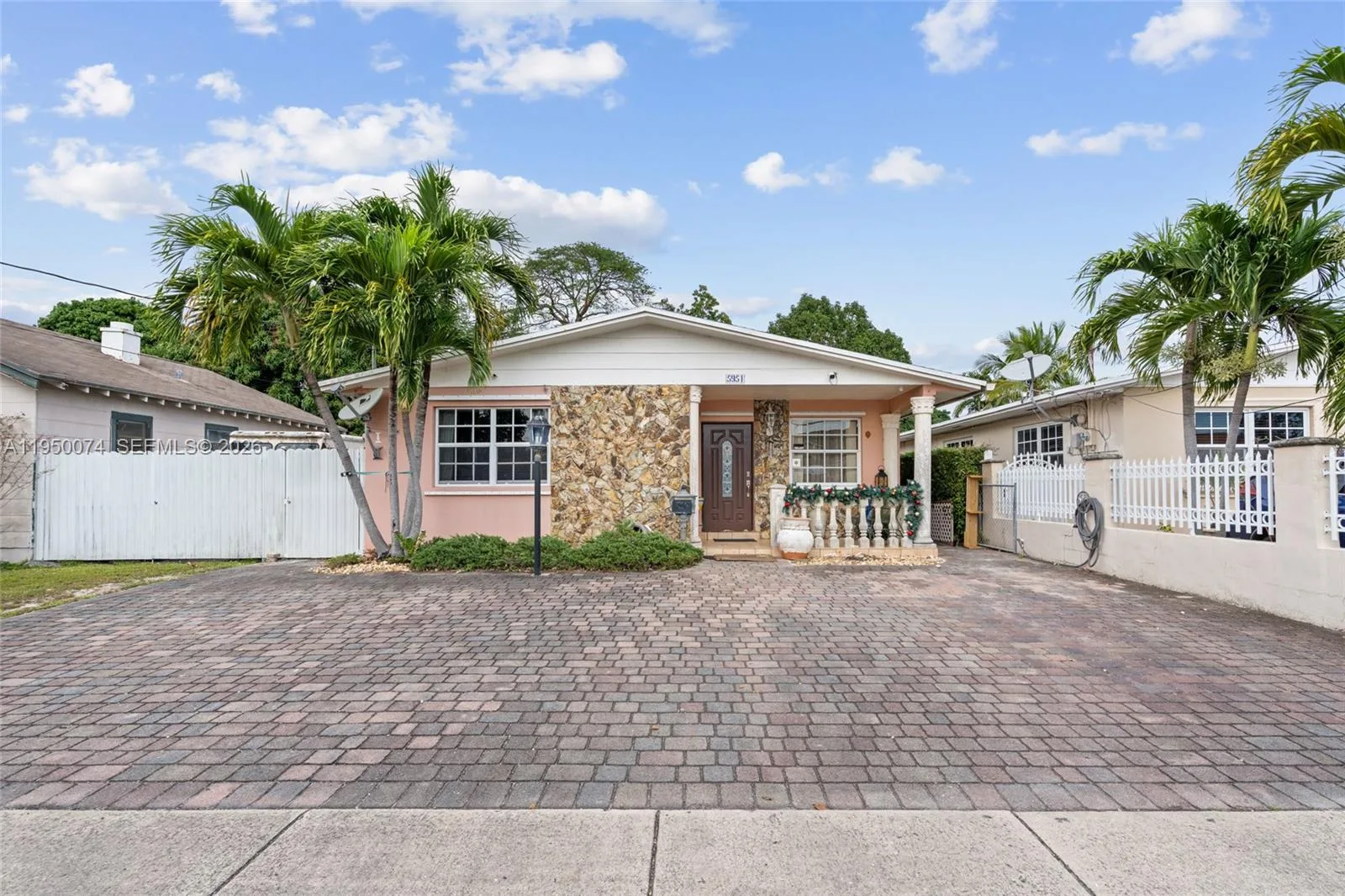 5951 SW 4th St, Miami, FL 33144