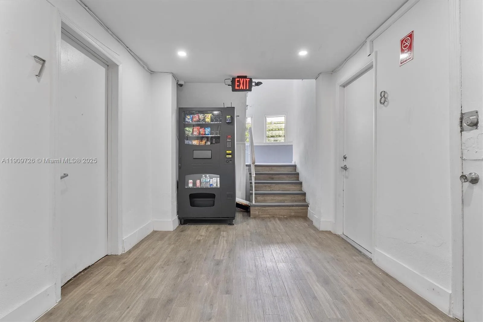 420 78th St, Miami Beach, FL 33141 photo 3