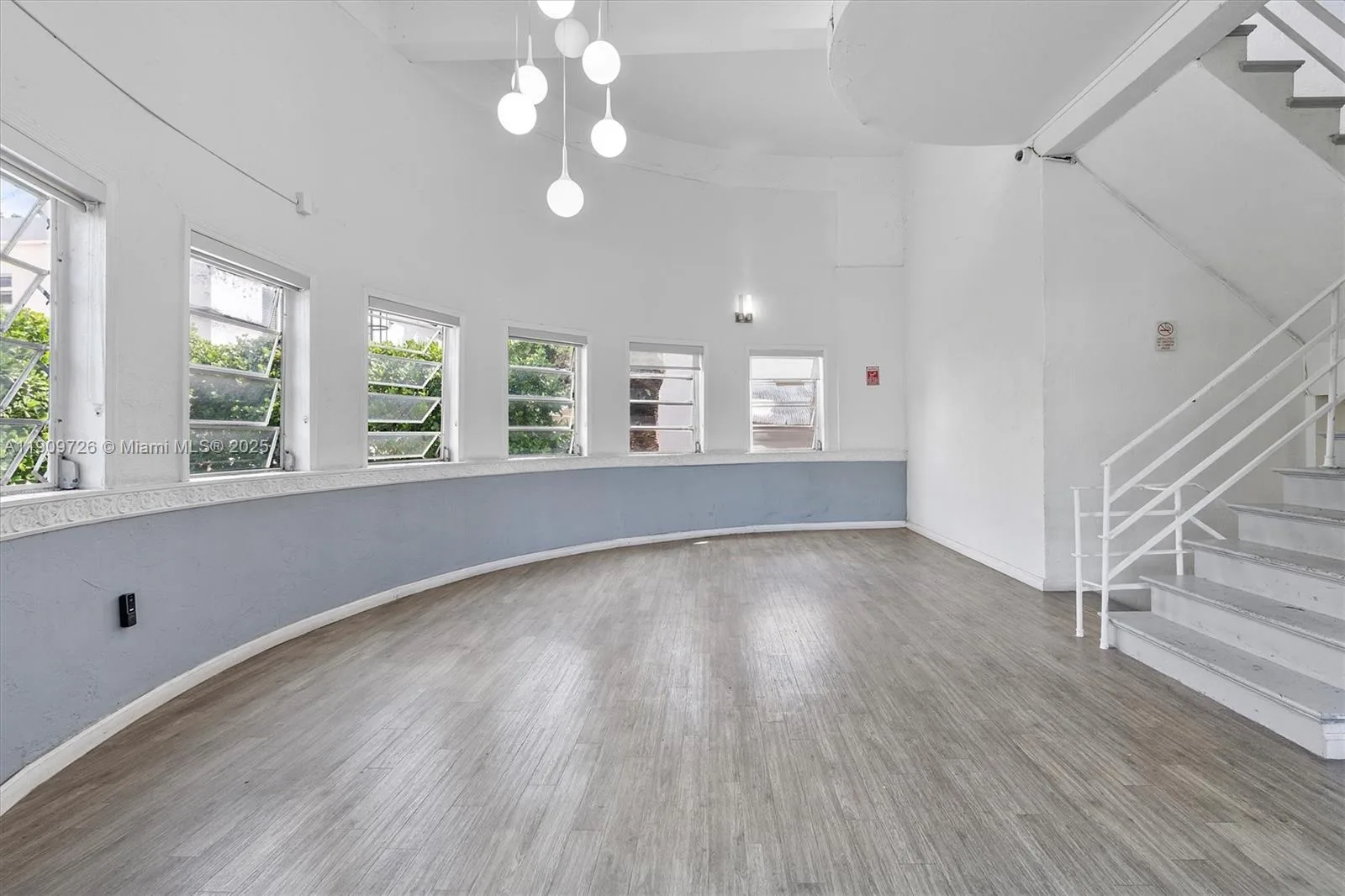 420 78th St, Miami Beach, FL 33141 photo 8