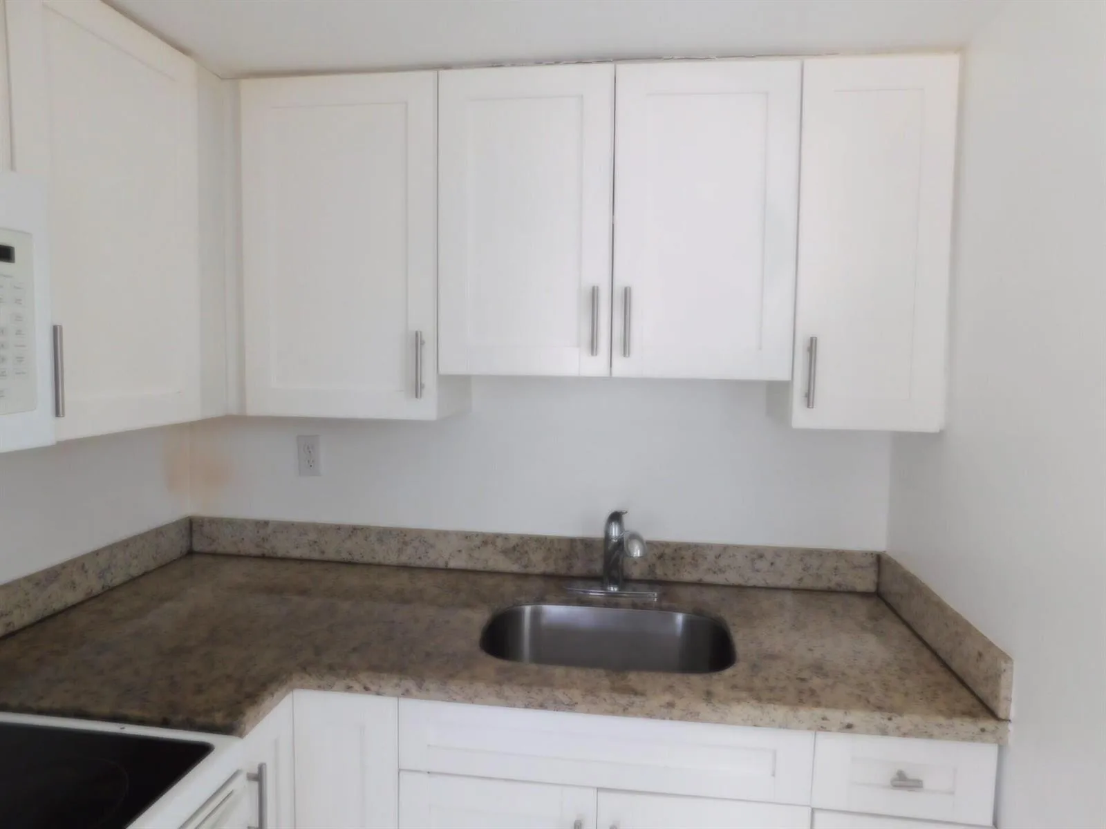 825 NE 6th Street # 3, Fort Lauderdale, FL 33304 photo 4