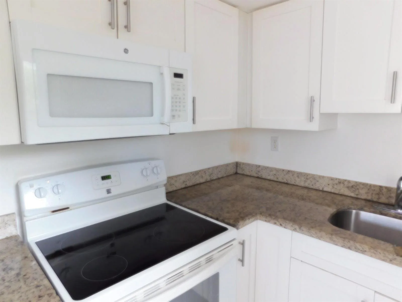825 NE 6th Street # 3, Fort Lauderdale, FL 33304 photo 5