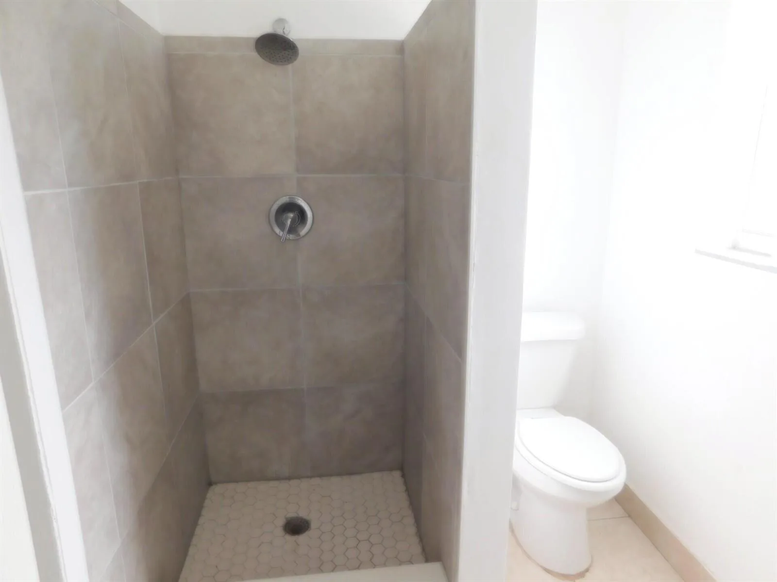 825 NE 6th Street # 3, Fort Lauderdale, FL 33304 photo 9