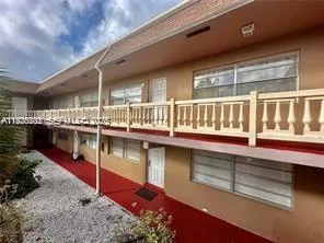 241 SE 9th Ave # 106, Pompano Beach, FL 33060 photo 12