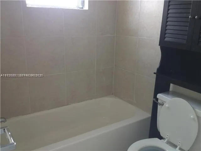 241 SE 9th Ave # 106, Pompano Beach, FL 33060 photo 9