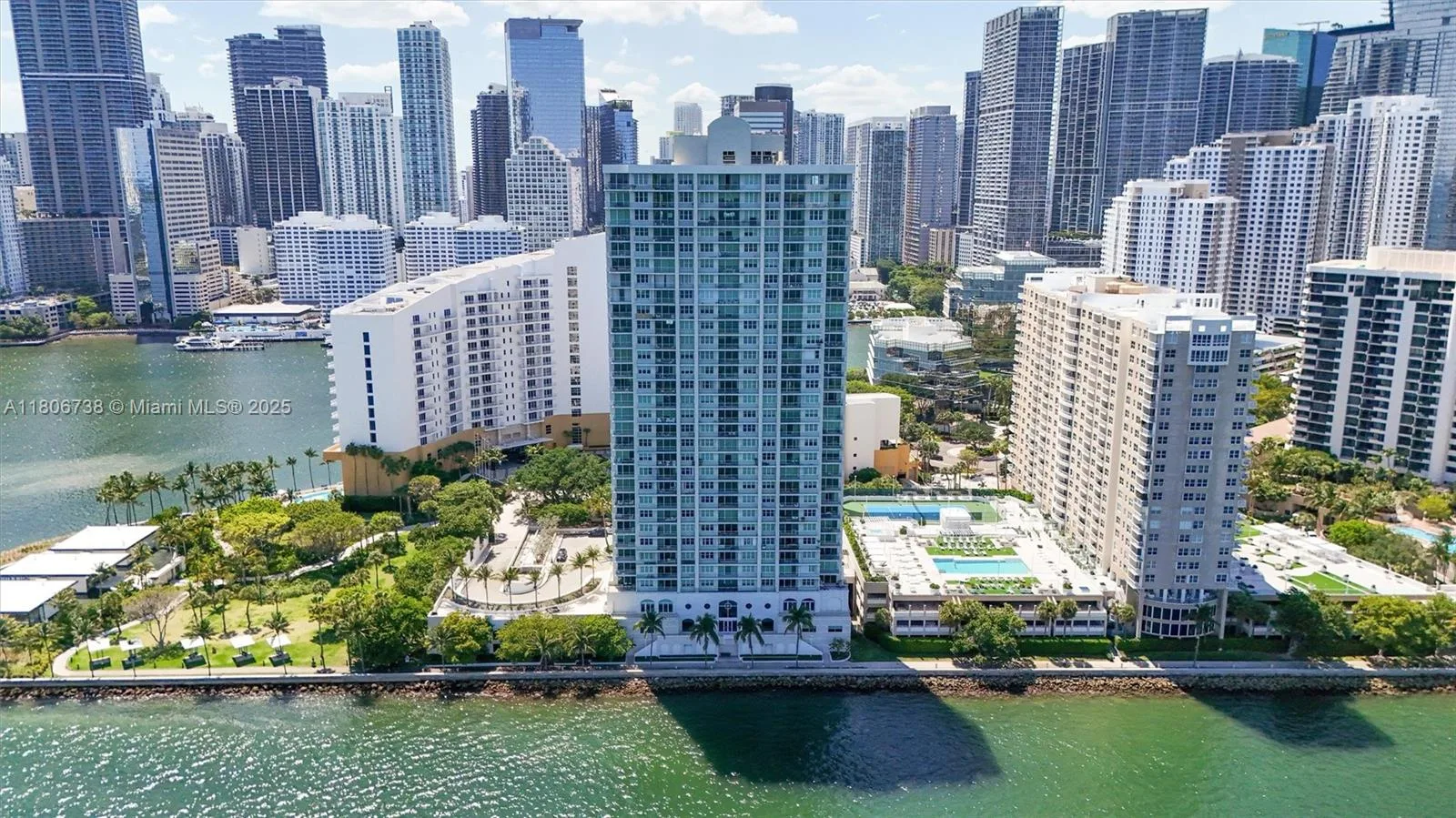 800 Claughton Island Dr # 1504, Miami, FL 33131