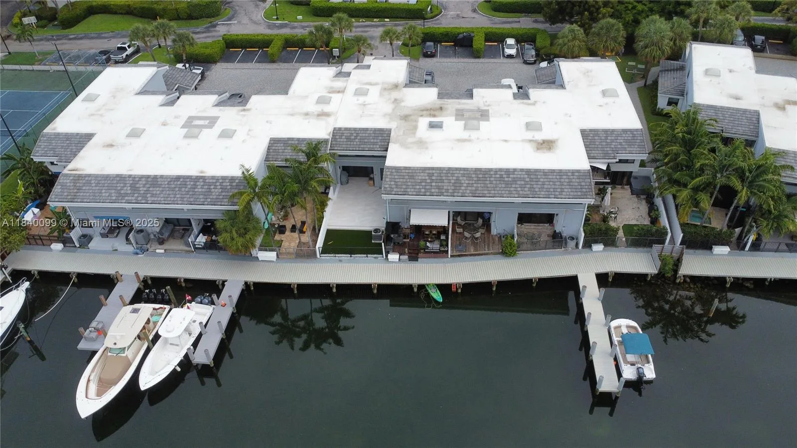 324 Poinciana Dr, Sunny Isles Beach, FL 33160 photo 4